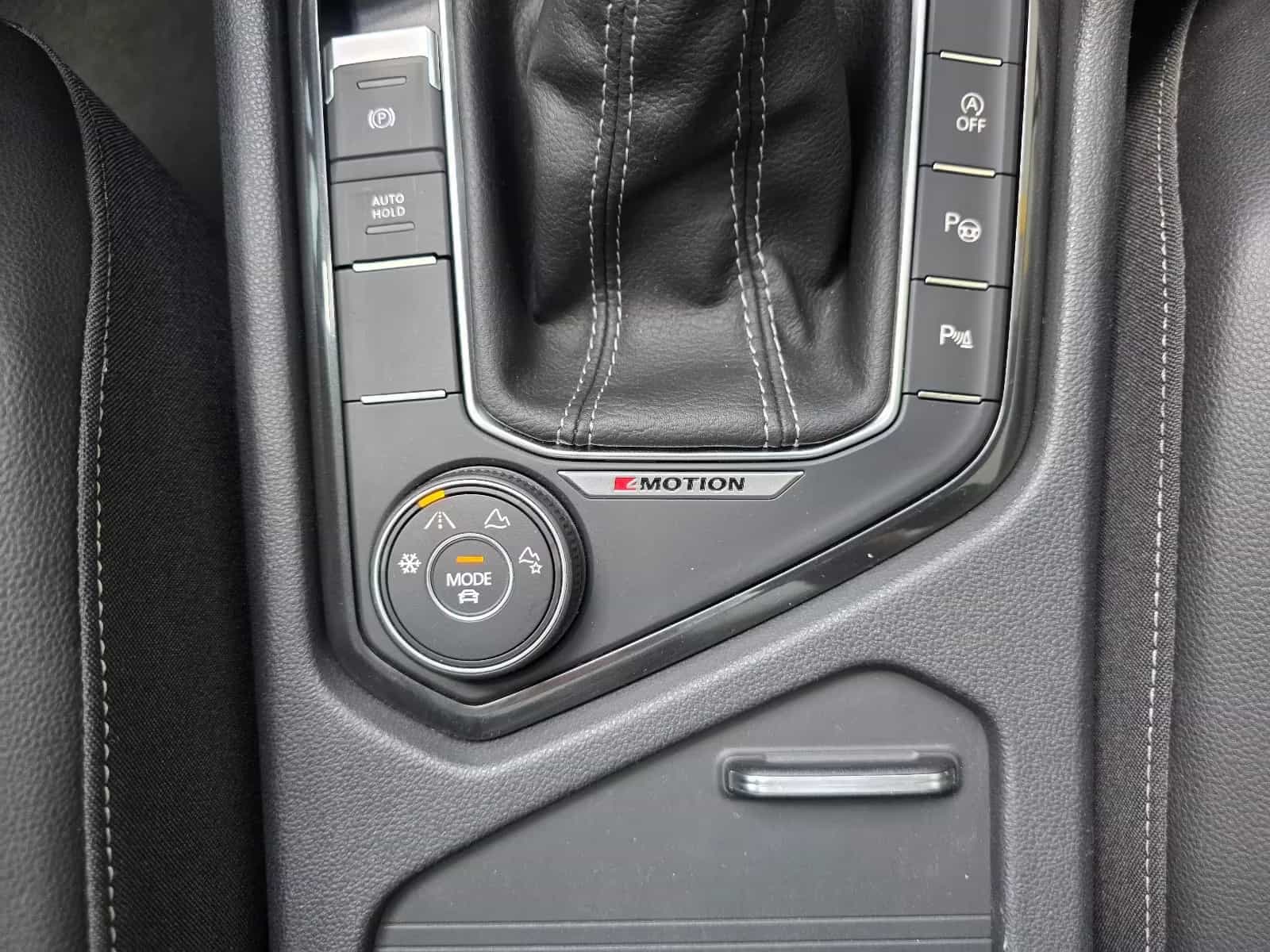 Volkswagen Tiguan 02/2022-photo-46
