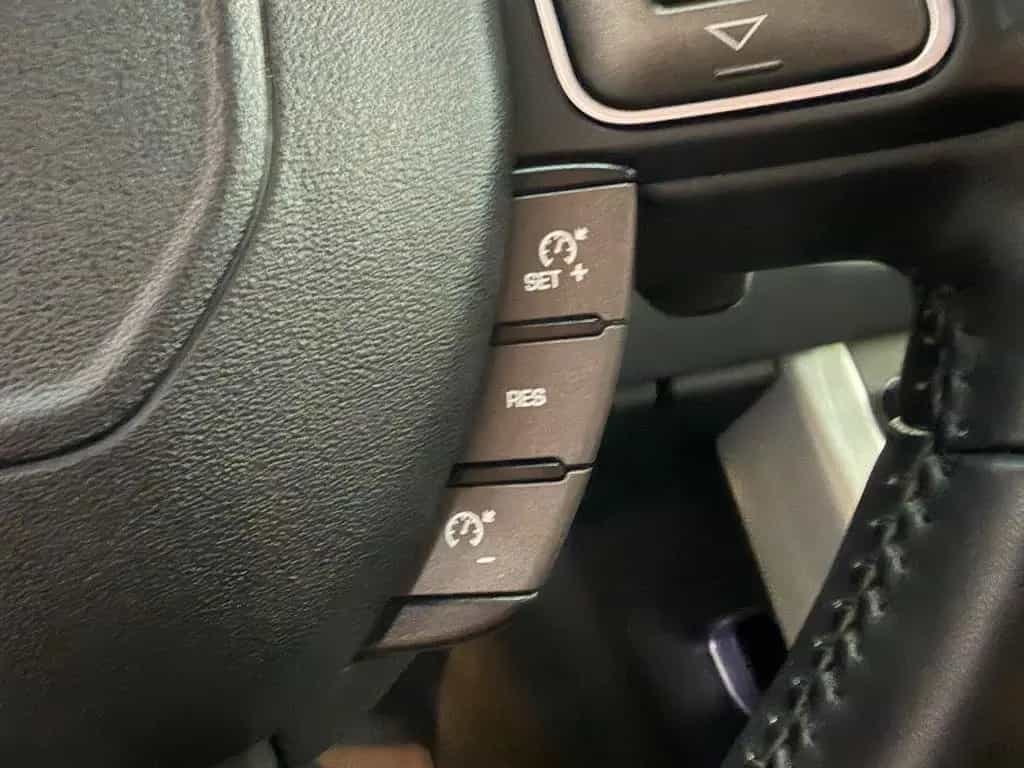 Land Rover Range Rover Rover Evoque SE Panorama /Leder /Bi-Xenon 10/2018-photo-25