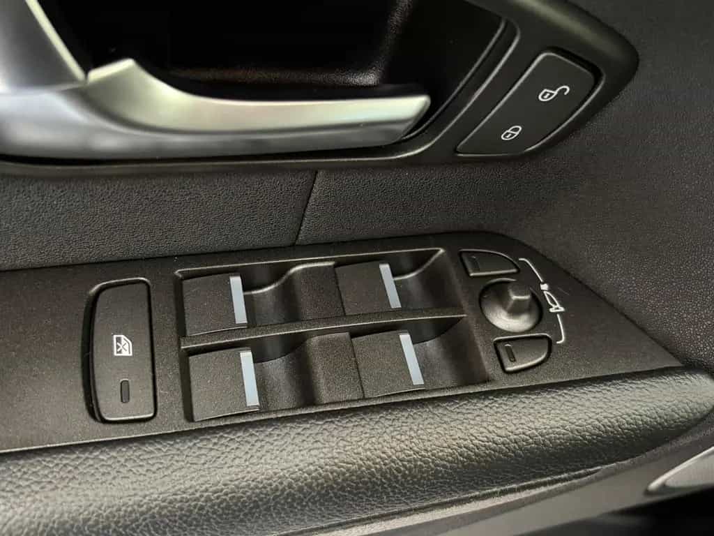 Land Rover Range Rover Rover Evoque SE Panorama /Leder /Bi-Xenon 10/2018-photo-29