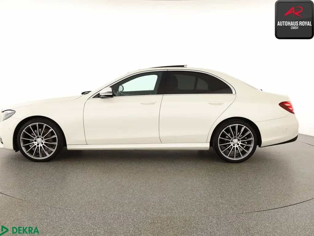Mercedes-Benz E 200 3x AMG DESIGNO DIAMANTWEISS,MULTIBEAM,PANO 04/2016-photo-1