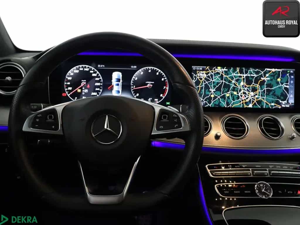 Mercedes-Benz E 200 3x AMG DESIGNO DIAMANTWEISS,MULTIBEAM,PANO 04/2016-photo-14