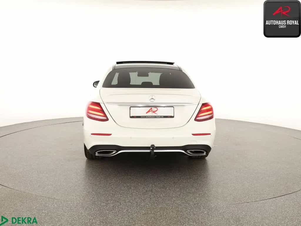 Mercedes-Benz E 200 3x AMG DESIGNO DIAMANTWEISS,MULTIBEAM,PANO 04/2016-photo-3