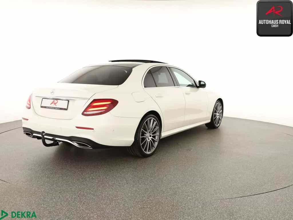 Mercedes-Benz E 200 3x AMG DESIGNO DIAMANTWEISS,MULTIBEAM,PANO 04/2016-photo-4