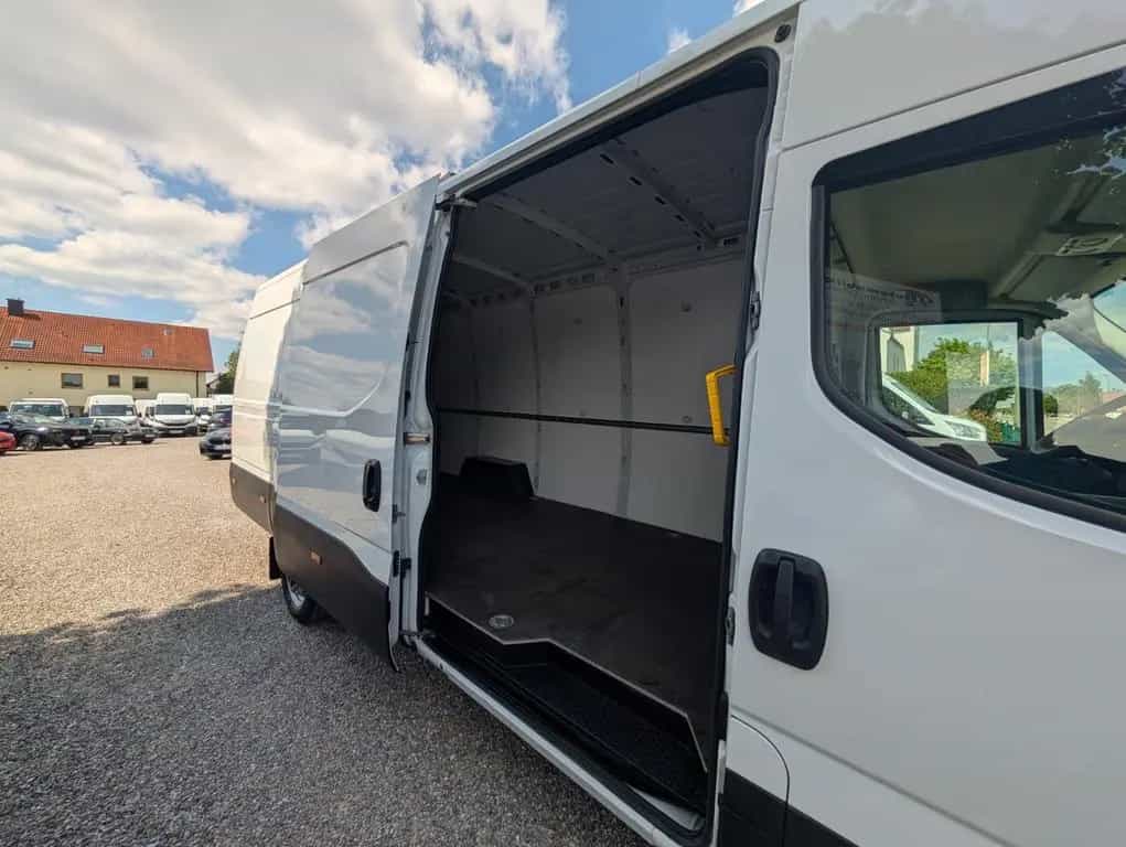 Iveco Daily 35S18V L4H2 *AUTOMATIK* *NEUWERTIG* 176 PS 07/2024-photo-7