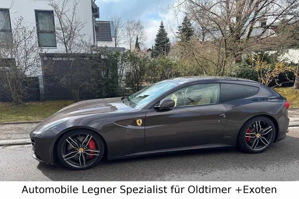 Ferrari Atelier deutsche Auslieferung aus 2. Hand 04/2012-photo-1