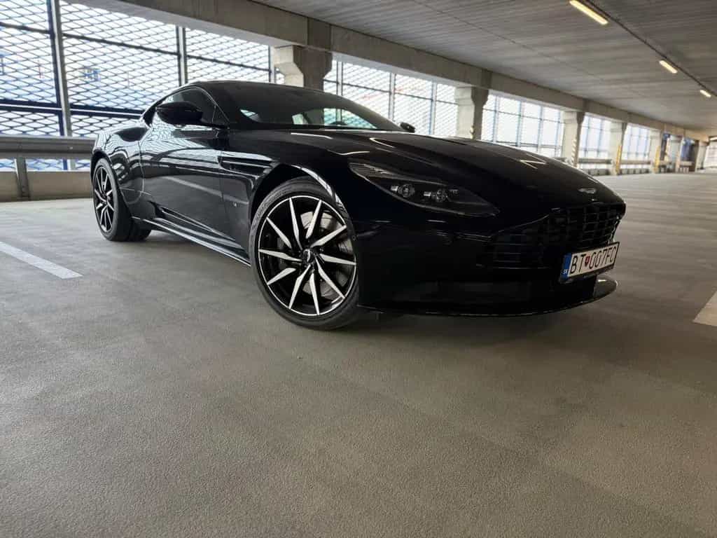 Aston Martin DB11 5.2 V12 AMR AMR 10/2019-photo-1