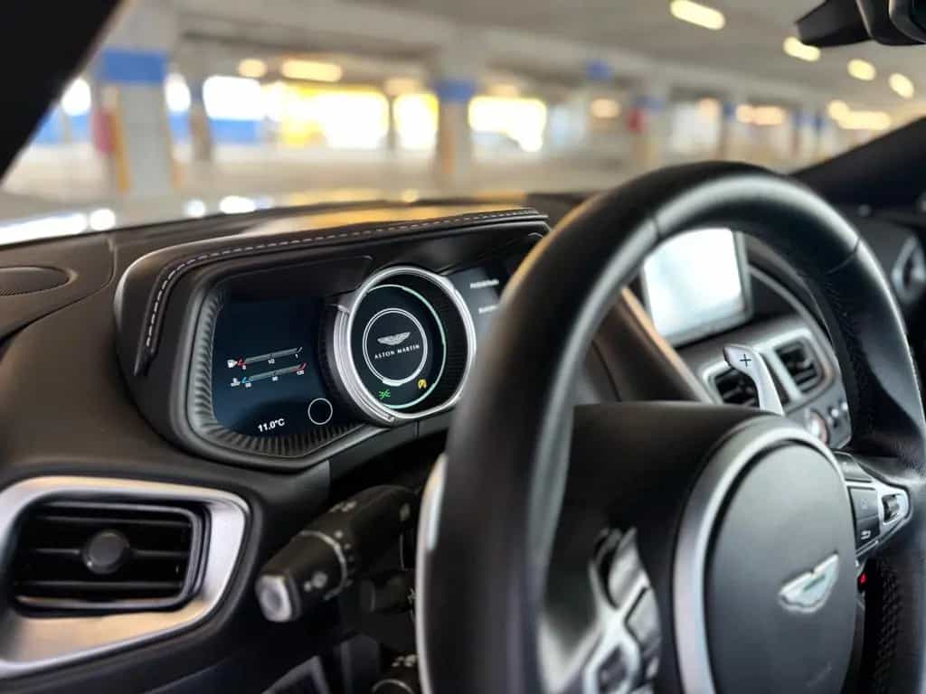 Aston Martin DB11 5.2 V12 AMR AMR 10/2019-photo-11