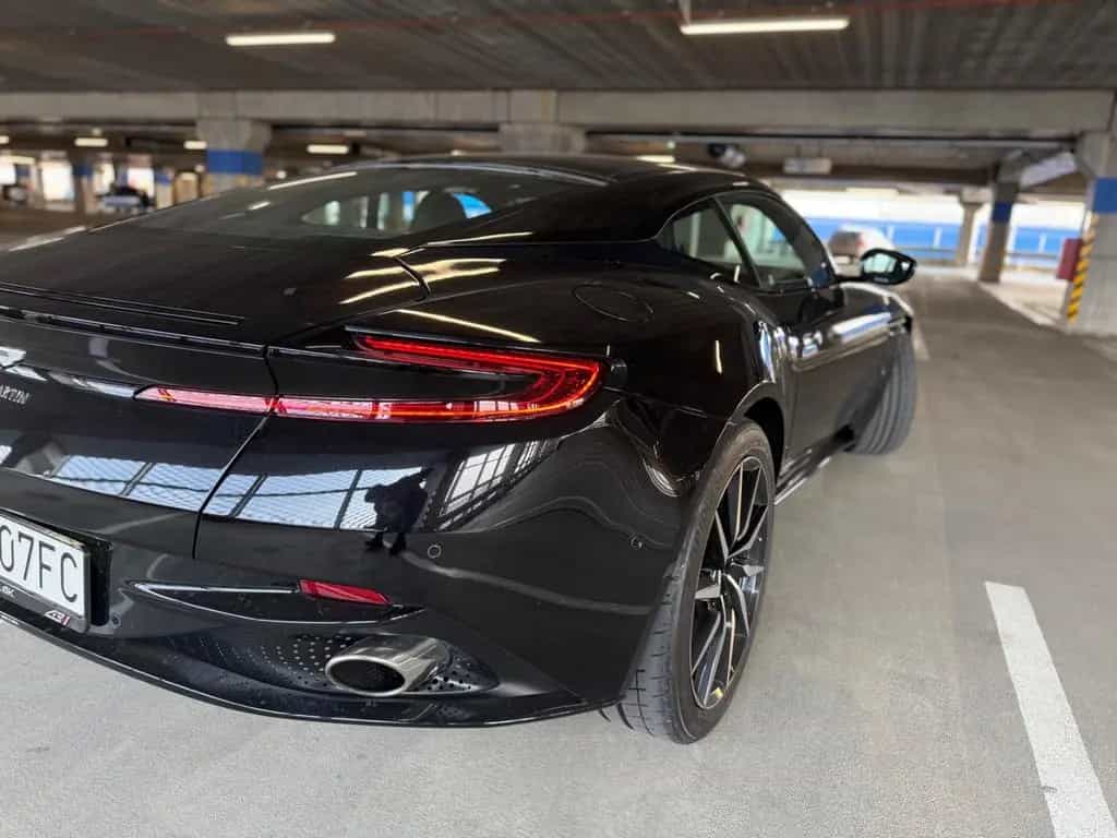 Aston Martin DB11 5.2 V12 AMR AMR 10/2019-photo-9