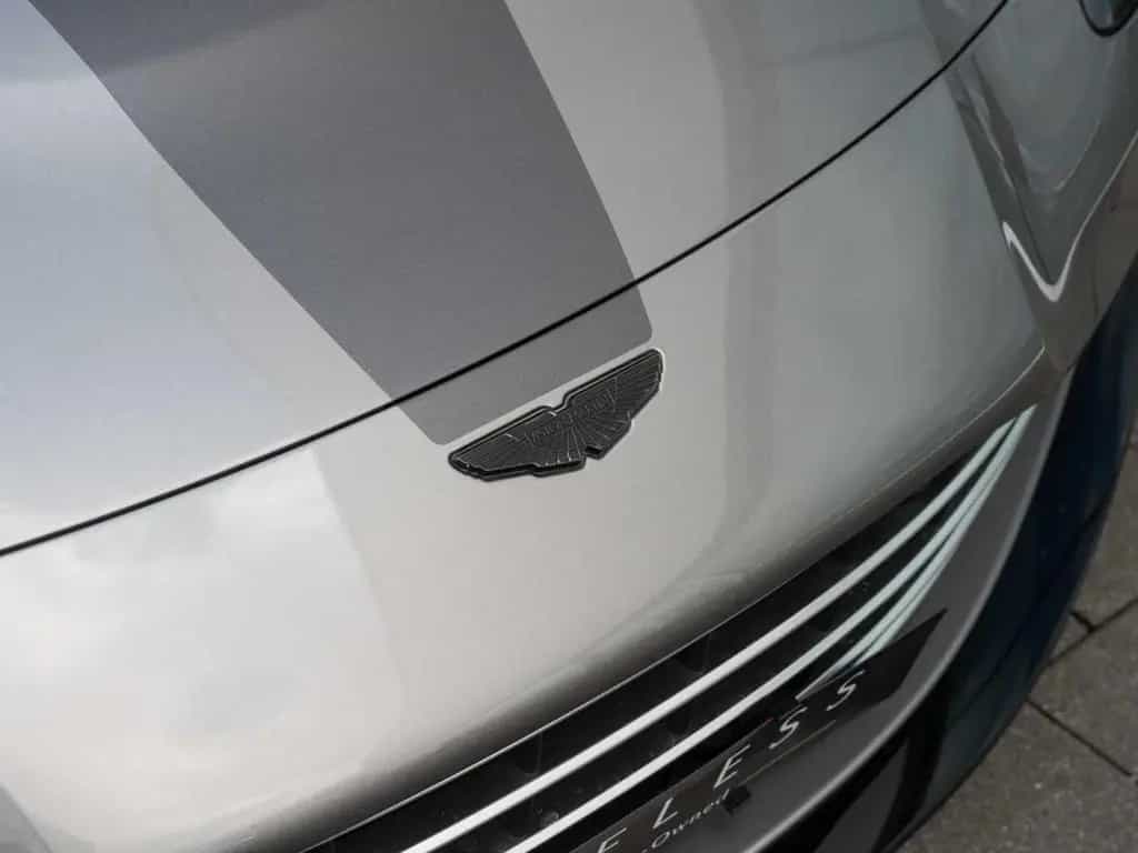 Aston Martin V8 Vantage Roadster F1 Edition Q Special Farbe 04/2024-photo-21