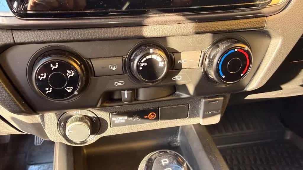 Isuzu D-Max Double Cab 4WD LS MountainTOP*SHZ* 03/2024-photo-17