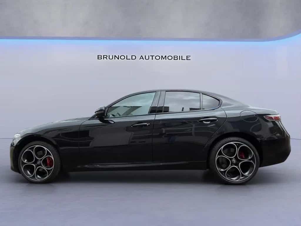 Alfa Romeo Giulia Competizione Q4 AD El. Fondsitzverst. Nav 09/2023-photo-1