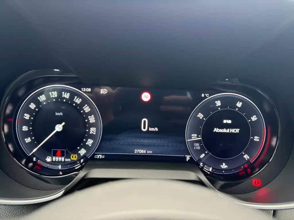 Alfa Romeo Giulia Competizione Q4 AD El. Fondsitzverst. Nav 09/2023-photo-10