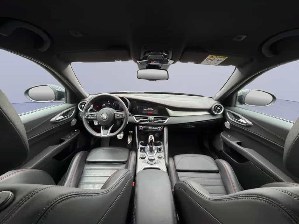 Alfa Romeo Giulia Competizione Q4 AD El. Fondsitzverst. Nav 09/2023-photo-11