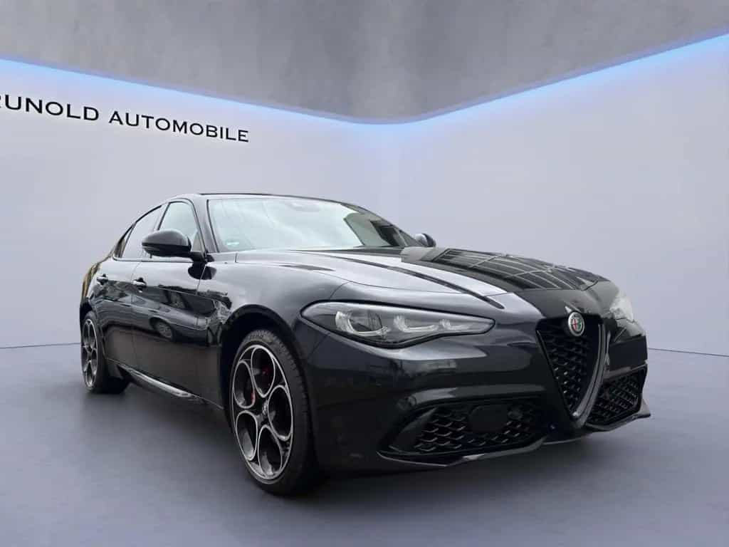 Alfa Romeo Giulia Competizione Q4 AD El. Fondsitzverst. Nav 09/2023-photo-6