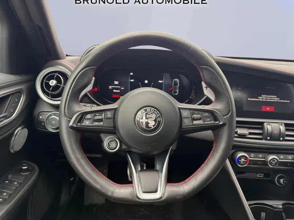 Alfa Romeo Giulia Competizione Q4 AD El. Fondsitzverst. Nav 09/2023-photo-9