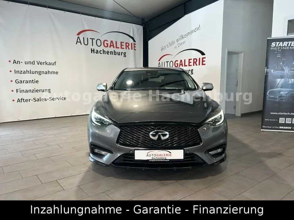 Infiniti Q30 2.2d AWD Premium/LED/LEDER/Navi/GARNATIE/E6 09/2016-photo-1