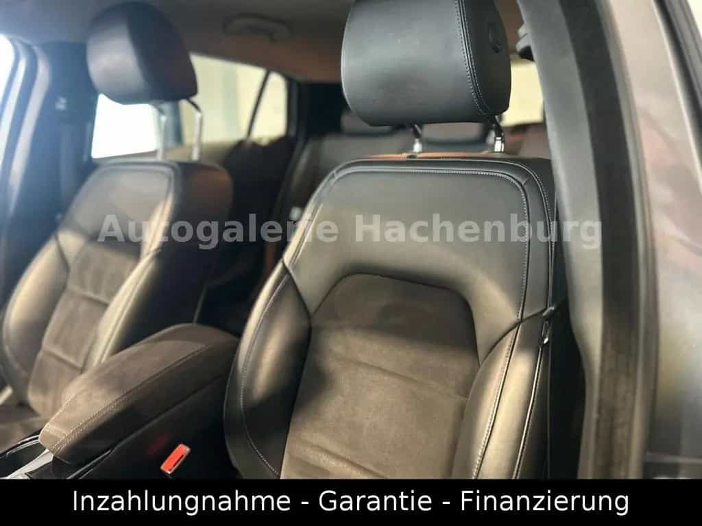 Infiniti Q30 2.2d AWD Premium/LED/LEDER/Navi/GARNATIE/E6 09/2016-photo-10