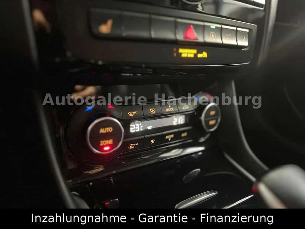 Infiniti Q30 2.2d AWD Premium/LED/LEDER/Navi/GARNATIE/E6 09/2016-photo-12