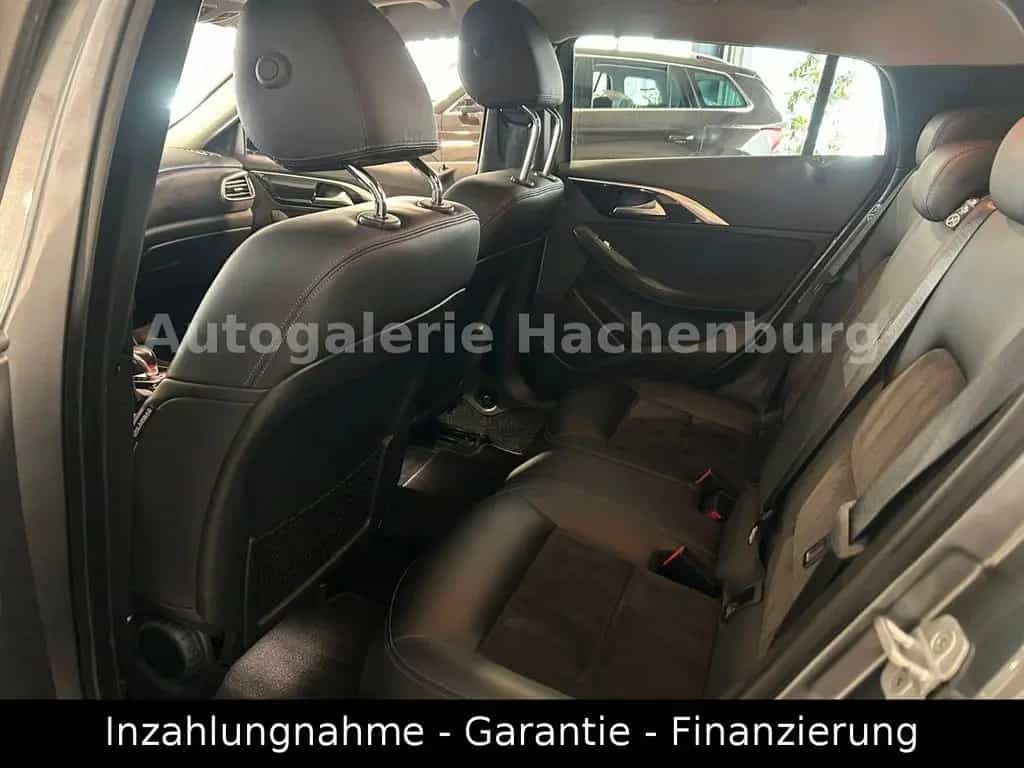 Infiniti Q30 2.2d AWD Premium/LED/LEDER/Navi/GARNATIE/E6 09/2016-photo-7