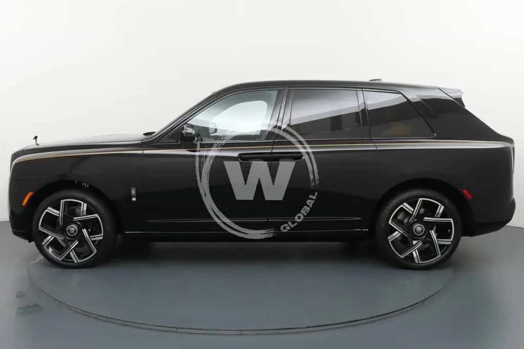 Rolls-Royce Cullinan Black Badge null-photo-1