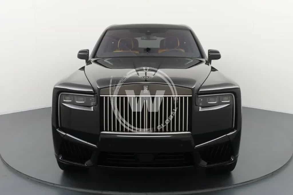 Rolls-Royce Cullinan Black Badge null-photo-4