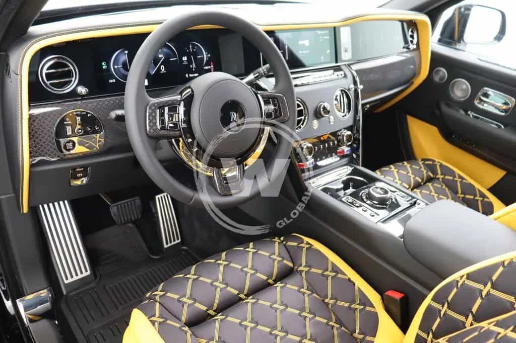 Rolls-Royce Cullinan Black Badge null-photo-9