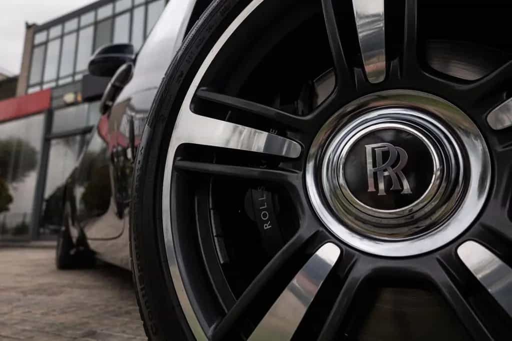 Rolls-Royce Wraith Black Badge 07/2019-photo-12