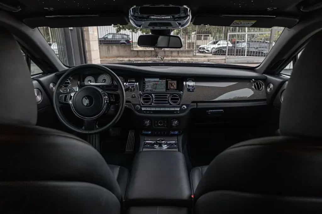 Rolls-Royce Wraith Black Badge 07/2019-photo-21