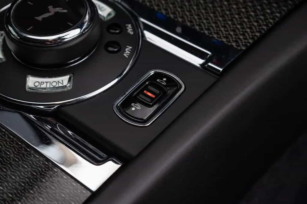 Rolls-Royce Wraith Black Badge 07/2019-photo-28