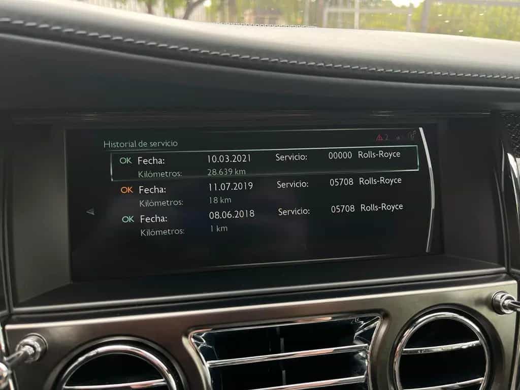 Rolls-Royce Wraith Black Badge 07/2019-photo-32