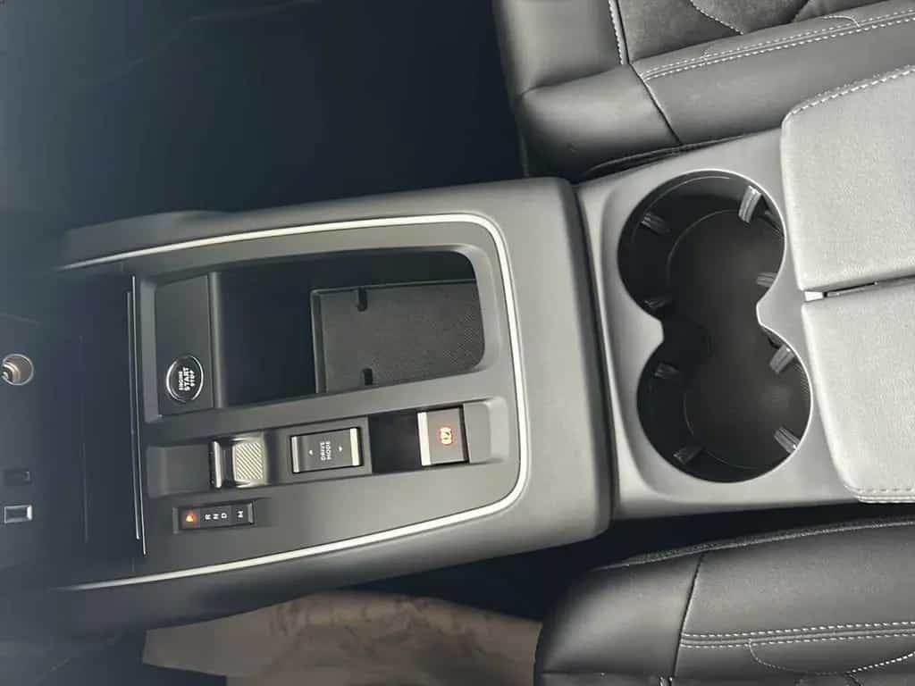 Citroën C5 Aircross MHEV Shine +SHZ+NAVI+KAM+ 03/2024-photo-15