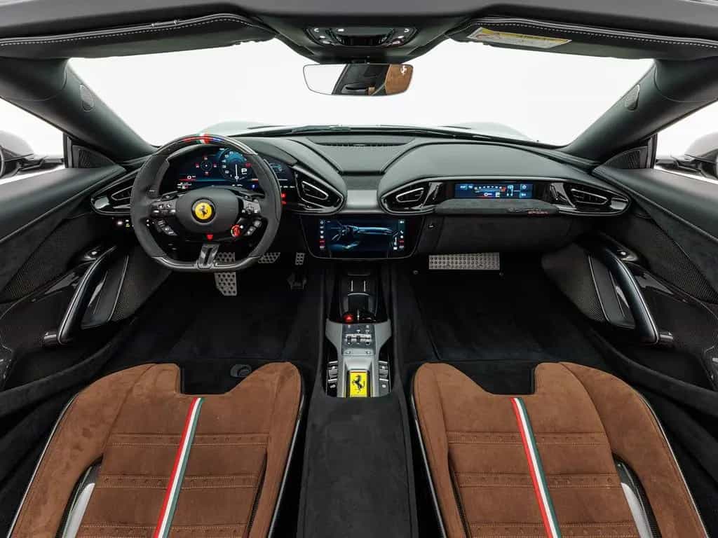 Ferrari 12Cilindri Spider Atelier 09/2025-photo-3