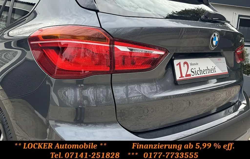BMW X1 xDrive20i Sport Line Aut. LED Navi PDC AHK 03/2016-photo-10