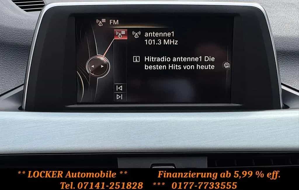 BMW X1 xDrive20i Sport Line Aut. LED Navi PDC AHK 03/2016-photo-22