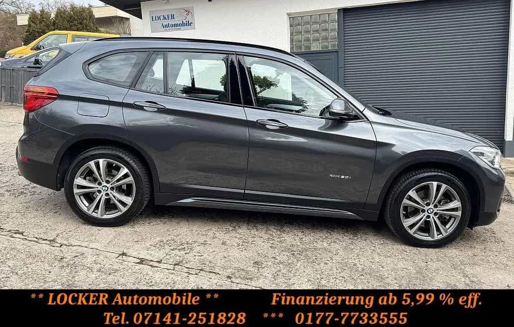 BMW X1 xDrive20i Sport Line Aut. LED Navi PDC AHK 03/2016-photo-3
