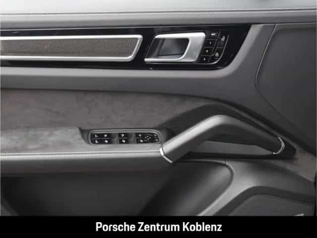Porsche Cayenne GTS 06/2021-photo-20