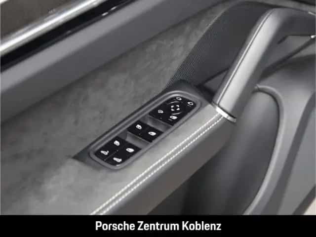 Porsche Cayenne GTS 06/2021-photo-27
