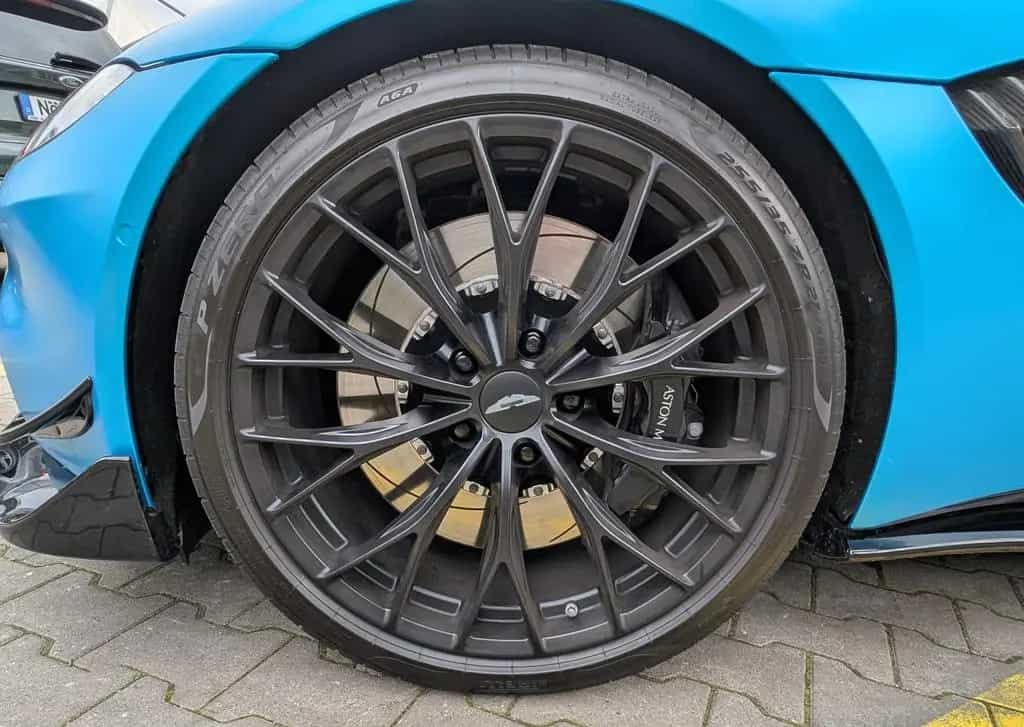 Aston Martin Vantage Roadster F1 Ed.*CARBON*360°GARANTIE 4.27 04/2024-photo-18