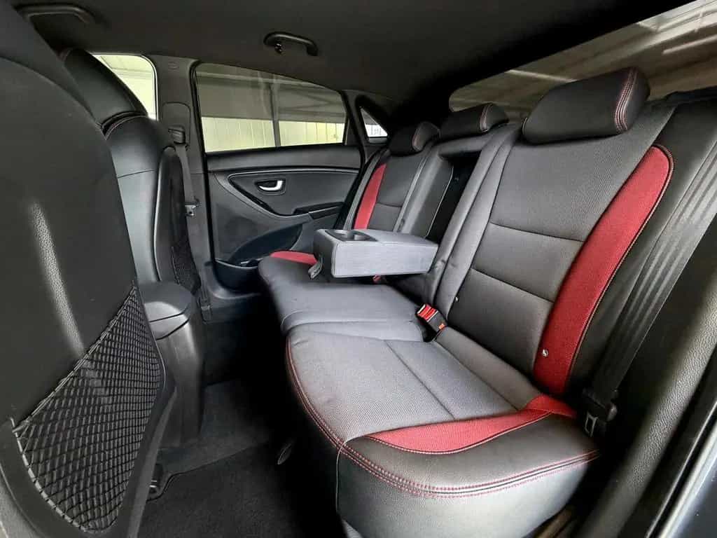 Hyundai i30 Turbo*Kamera*Bi-Xenon*Navi*SHZ* 06/2016-photo-23