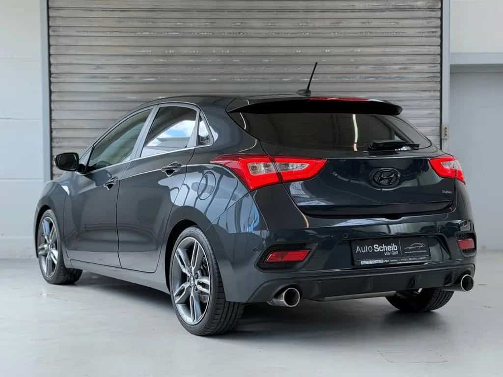 Hyundai i30 Turbo*Kamera*Bi-Xenon*Navi*SHZ* 06/2016-photo-7