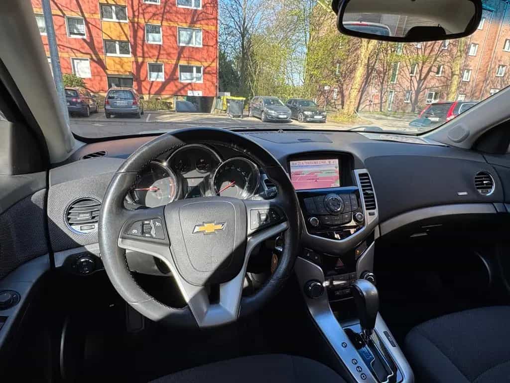 Chevrolet Cruze Hatchback LTZ/AUTOMATIK/104TKM/NAVI/GEPFLE 09/2012-photo-10