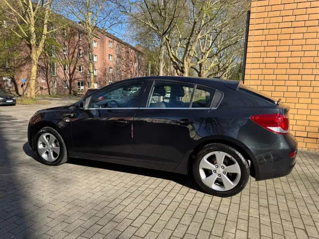 Chevrolet Cruze Hatchback LTZ/AUTOMATIK/104TKM/NAVI/GEPFLE 09/2012-photo-6