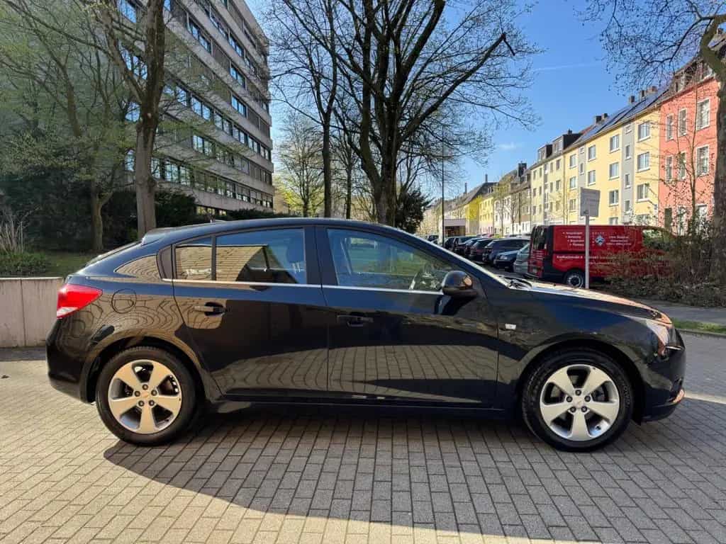 Chevrolet Cruze Hatchback LTZ/AUTOMATIK/104TKM/NAVI/GEPFLE 09/2012-photo-7