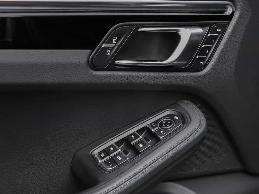 Porsche Macan S Sportabgas Surround-View Sitzbelüftung 04/2022-photo-24