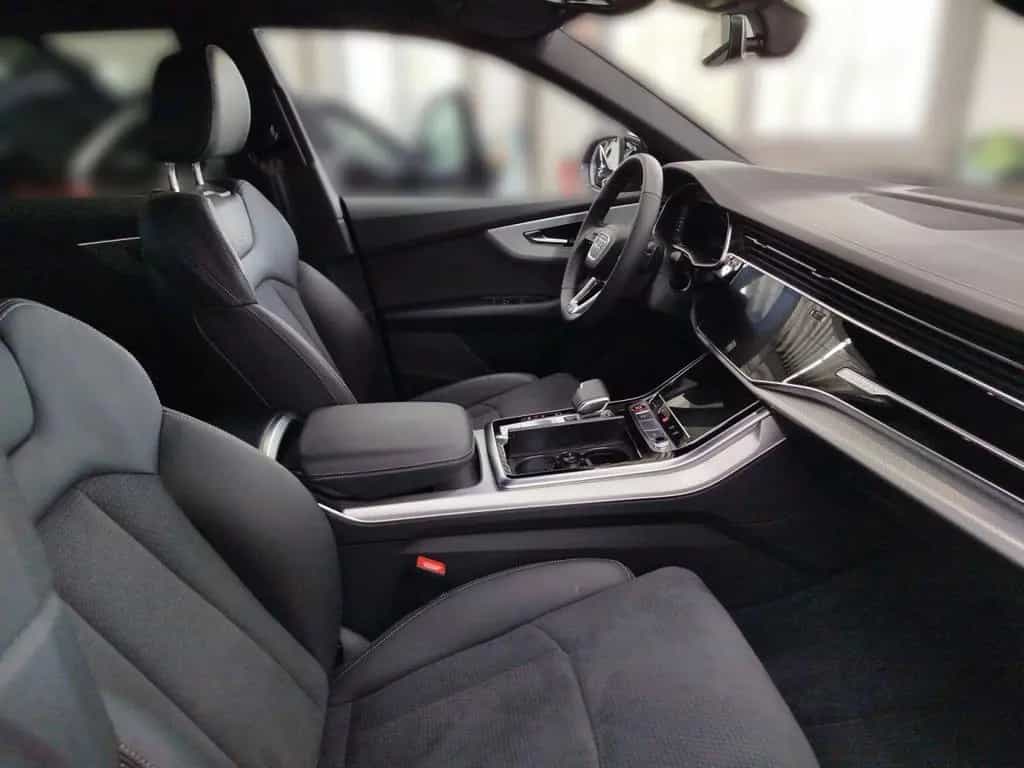 Audi SQ8 TFSI tiptronic MatrixLED Luft KAMERA 03/2025-photo-12