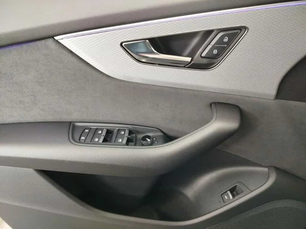 Audi SQ8 TFSI tiptronic MatrixLED Luft KAMERA 03/2025-photo-7