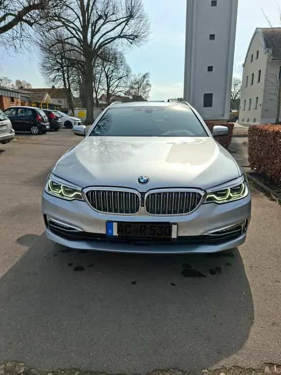 BMW 5 Series 530d xDrive Touring 04/2018-photo-0