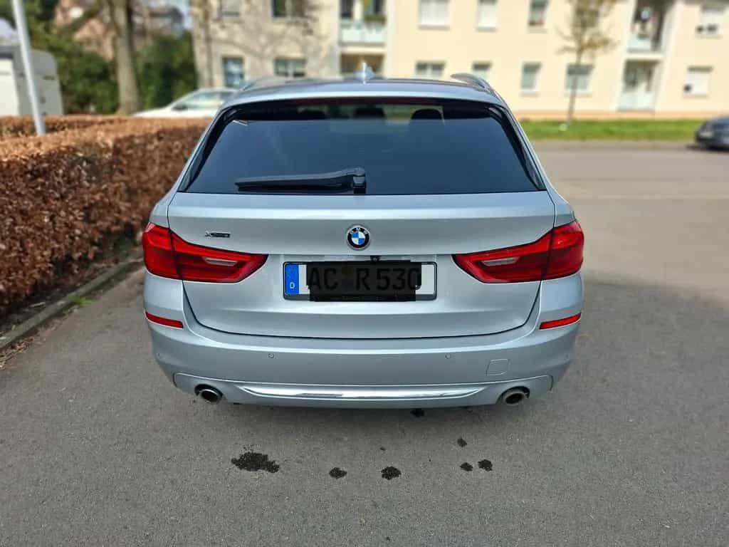 BMW 5 Series 530d xDrive Touring 04/2018-photo-1