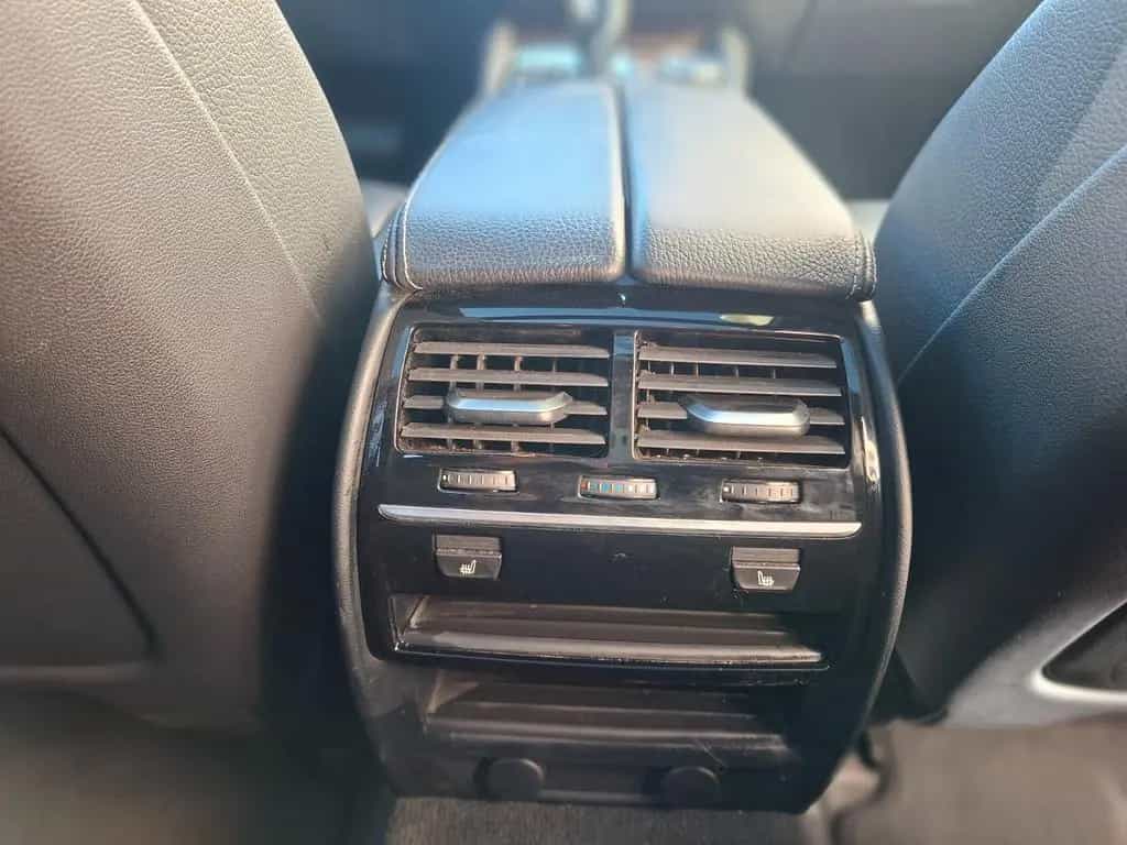 BMW 5 Series 530d xDrive Touring 04/2018-photo-6