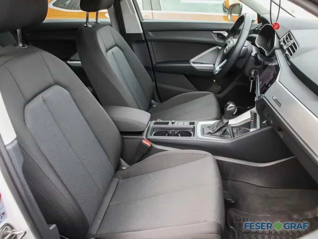 Audi Q3 Sportback 35 TFSI S tronic Navi,PDC,Sitzhzg 08/2022-photo-5